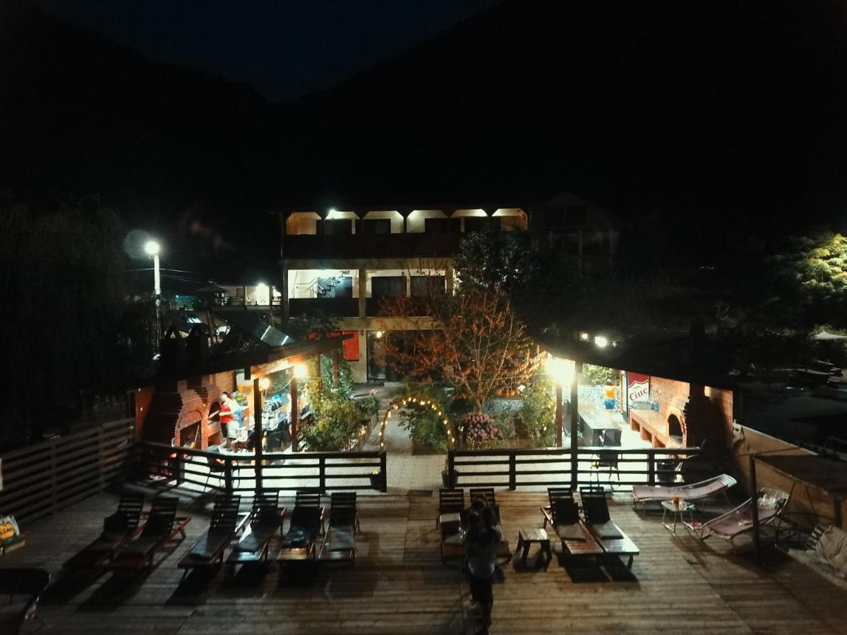 Casa Camelia Hotel Dubova Ngoại thất bức ảnh